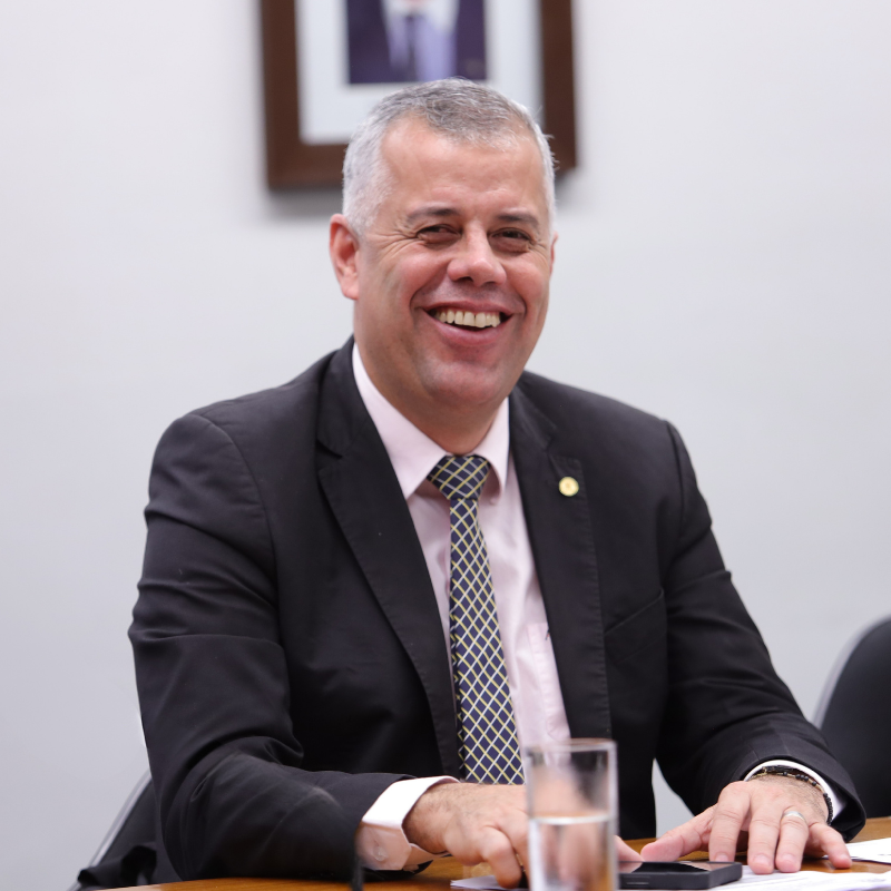 Evair_perfil Evair_perfil